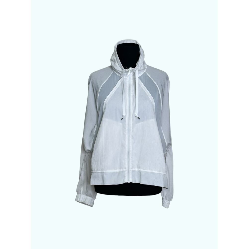Lululemon white long sleeves lightweight jacket size 4